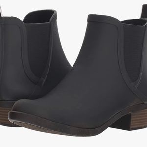 Lucky Brand Woman’s Ankle Rain Bootie Size 7